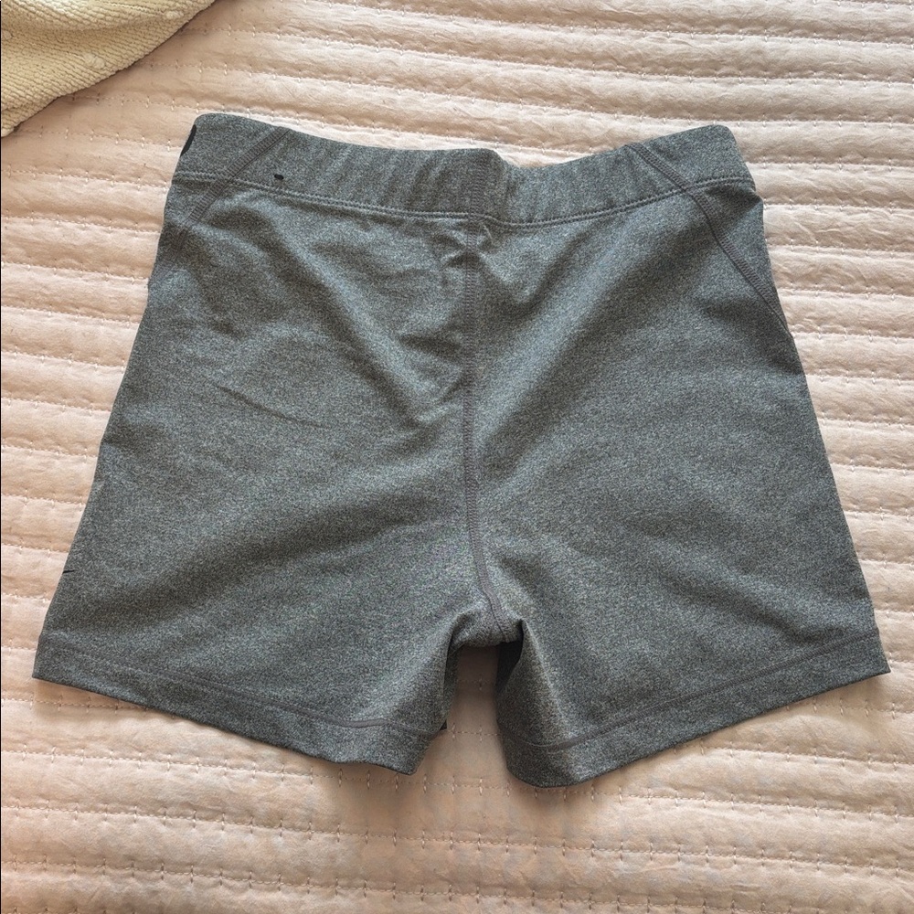 Nike Pros - Picture 5 of 5